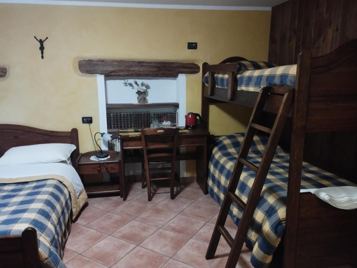 Chambres D'Hotes Les Fleurs 필라 외부 사진