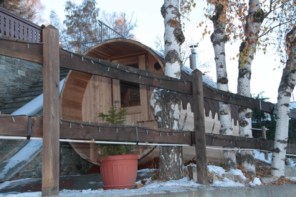 Chambres D'Hotes Les Fleurs 필라 외부 사진