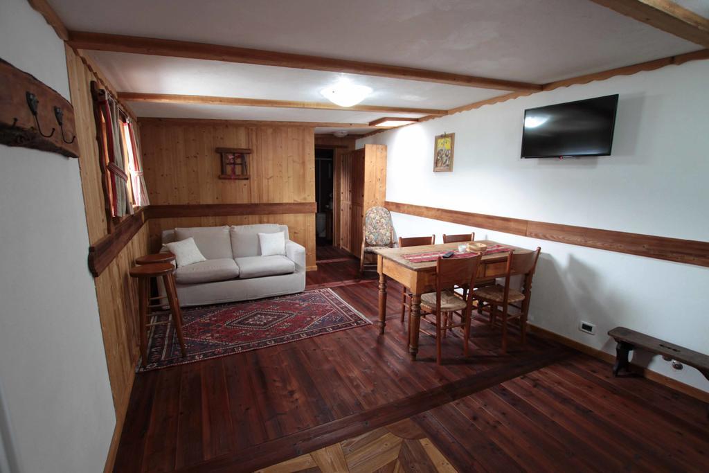 Chambres D'Hotes Les Fleurs 필라 외부 사진